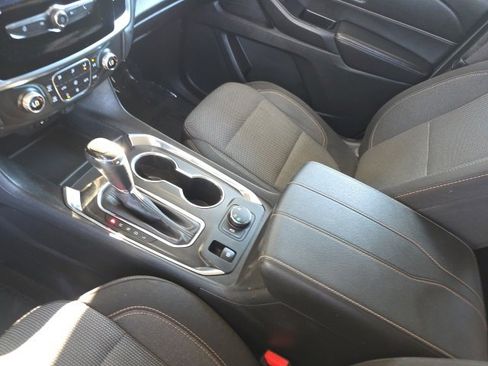 Used 2020 Chevrolet Traverse LS image 30
