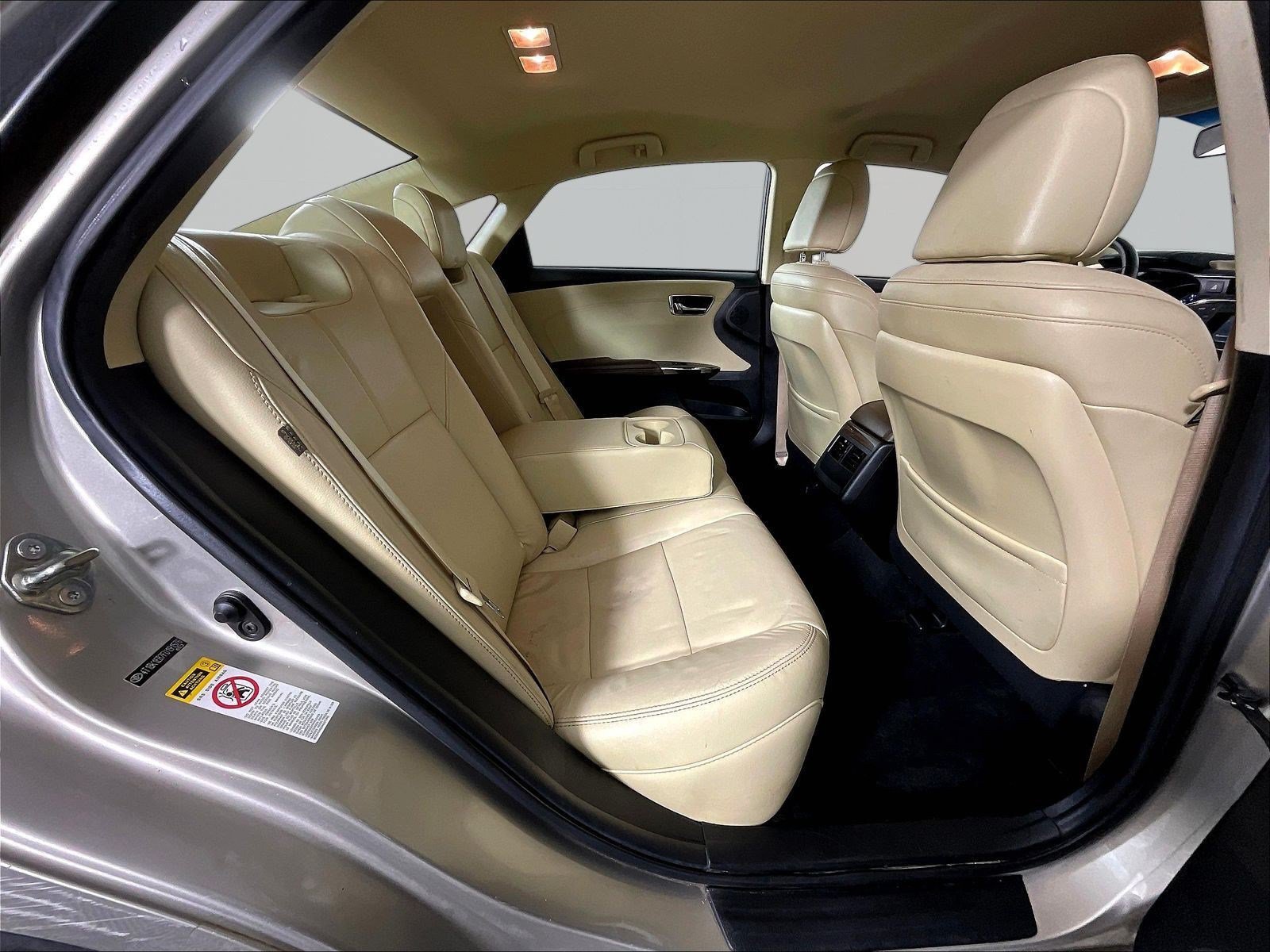Used 2015 Toyota Avalon XLE FWD image 25