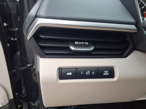 Used 2022 Nissan Altima 2.5 SV image 29