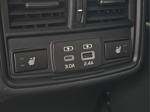 Certified 2026 Subaru Outback Limited AWD/4WD image 11