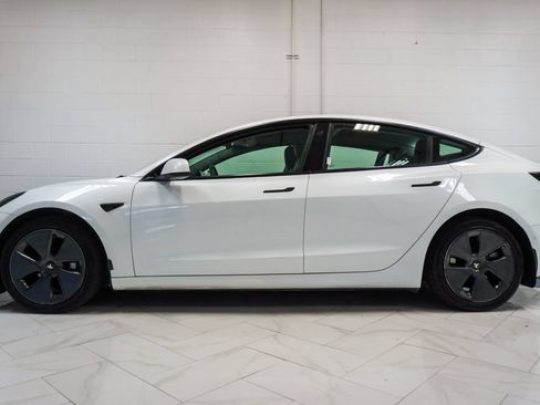 Used 2022 Tesla Model 3 Long Range AWD/4WD image 26