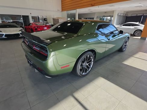 Used 2021 Dodge Challenger R/T Scat Pack RWD image 8
