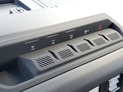 New 2025 Ford Bronco Big Bend w/ Black Diamond Package image 16