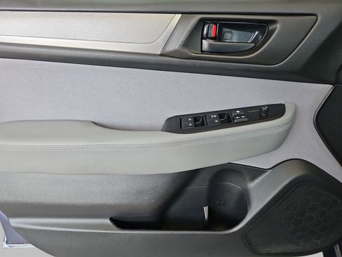 Used 2018 Subaru Legacy 2.5i AWD/4WD image 31