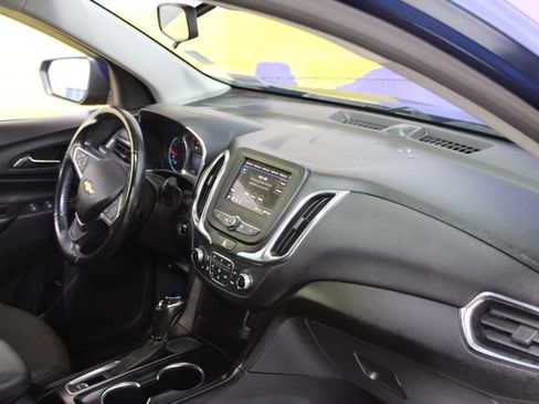 Used 2019 Chevrolet Equinox LT FWD image 12