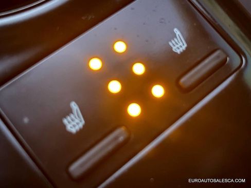 Used 2019 Toyota Camry LE image 24