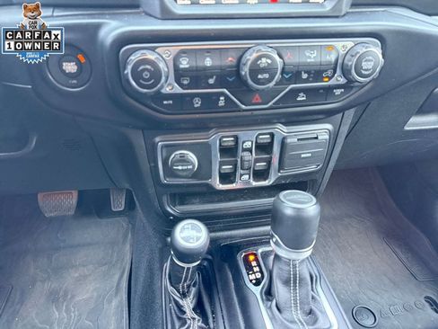 Used 2022 Jeep Gladiator Overland w/ Popular Equipment Package AWD/4WD image 13