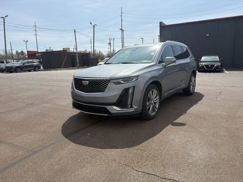 Used 2023 Cadillac XT6 Premium Luxury w/ Technology Package image 17