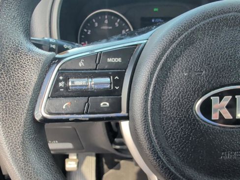 Used 2022 Kia Sportage LX image 24