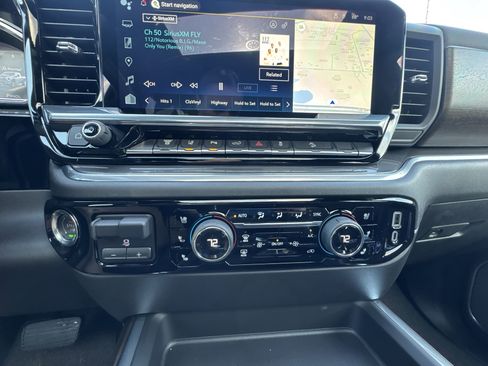 Certified 2025 Chevrolet Silverado 3500 High Country w/ High Country Premium Package image 11