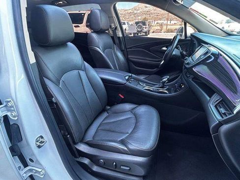 Used 2018 Buick Envision Essence FWD image 46