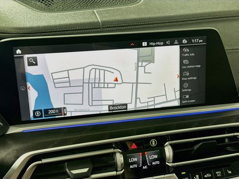 Used 2021 BMW X7 xDrive40i w/ M Sport Package AWD/4WD image 2