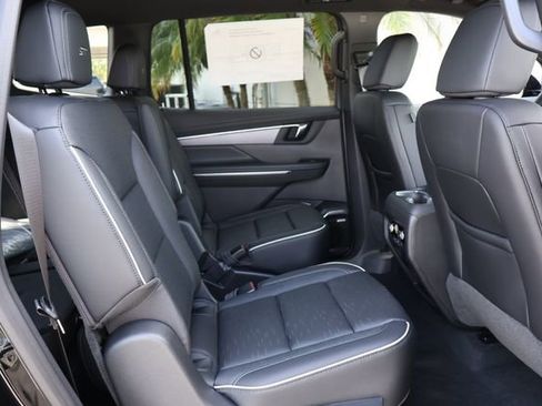 New 2026 Buick Enclave Sport Touring w/ Power Package FWD image 21