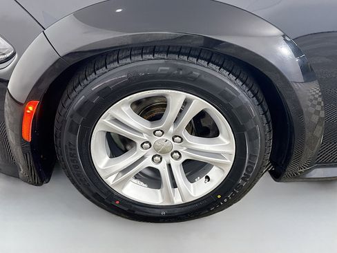 Used 2020 Dodge Charger R/T w/ Plus Group image 38