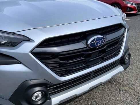 Used 2025 Subaru Outback Touring image 31