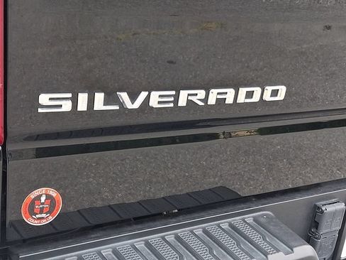 Certified 2022 Chevrolet Silverado 1500 LT Trail Boss w/ LT Trail Boss Premium Package AWD/4WD image 31