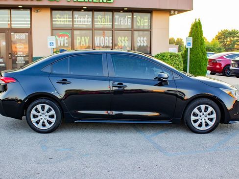 Used 2024 Toyota Corolla LE image 12