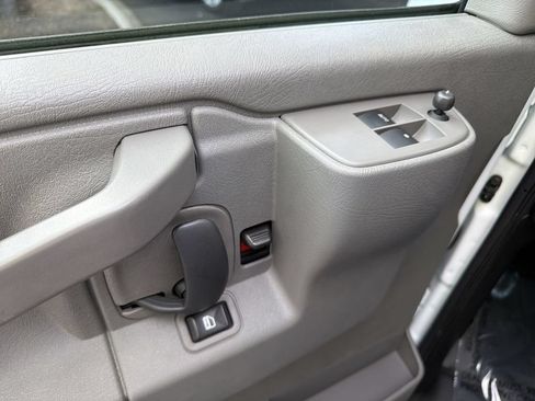 Certified 2025 GMC Savana 2500 w/ Driver Convenience Package RWD image 21