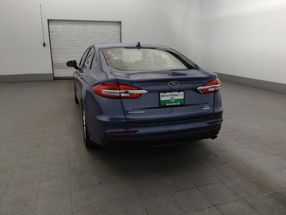 Used 2019 Ford Fusion SE FWD image 6