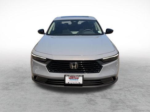 Certified 2025 Honda Accord SE image 2