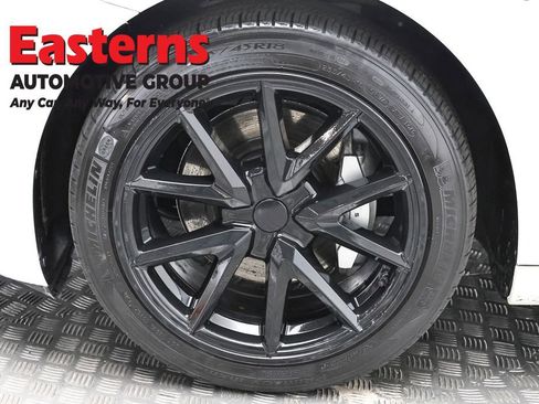 Used 2023 Tesla Model 3 Standard Range image 30