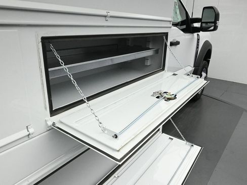 New 2025 Ford F550 2WD Regular Cab Super Duty image 24