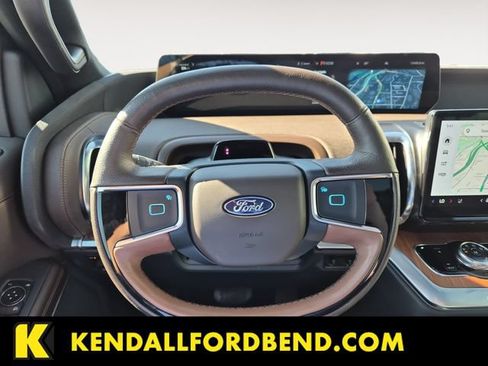 Certified 2025 Ford Expedition Max King Ranch AWD/4WD image 13