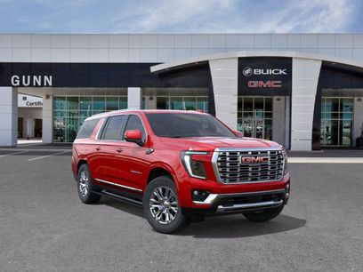 New 2025 GMC Yukon XL Denali w/ Sun & Power Step Package