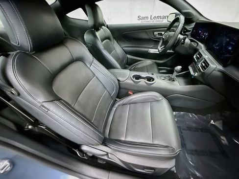 Used 2025 Ford Mustang GT Premium RWD image 27