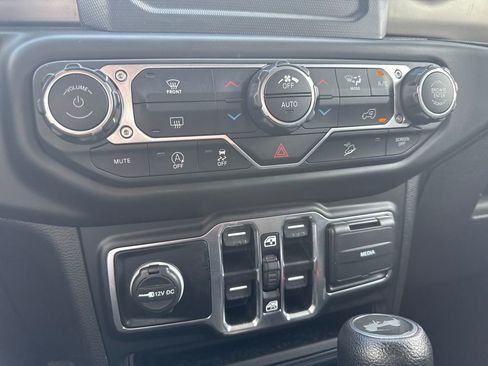 Used 2020 Jeep Wrangler Unlimited Sport S AWD/4WD image 20