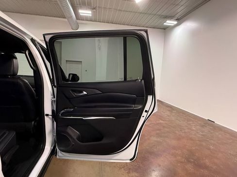 Used 2026 Chevrolet Traverse LT AWD/4WD image 62