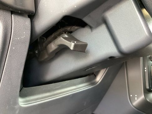 New 2025 Ford F150 Lariat w/ Equipment Group 501A Mid image 66