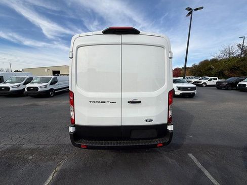 New 2026 Ford Transit 250 148 Medium Roof w/ Load Area Protection Package RWD image 21