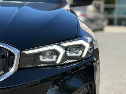 Used 2025 BMW 330i Sedan w/ Convenience Package image 16