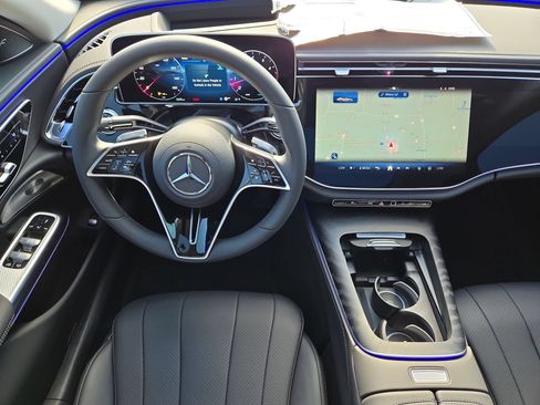 New 2026 Mercedes-Benz E 450 4MATIC Sedan image 14