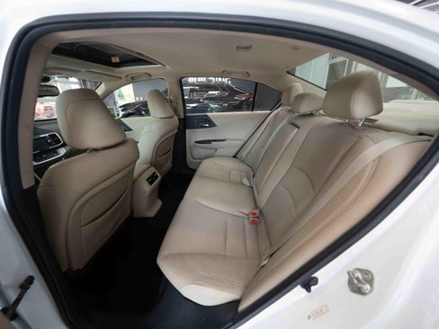 Used 2013 Honda Accord EX-L image 23