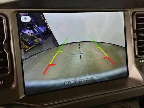 New 2025 Ford Bronco 4-Door image 27