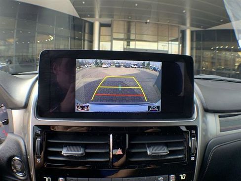 Used 2023 Lexus GX 460 Premium image 17