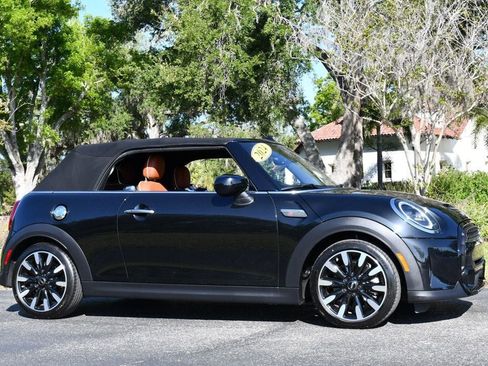 Used 2024 MINI Cooper S w/ Signature Upholstery Package FWD image 49