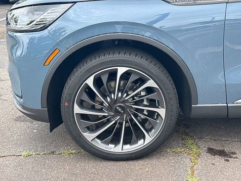 New 2026 Lincoln Aviator Reserve AWD/4WD image 11