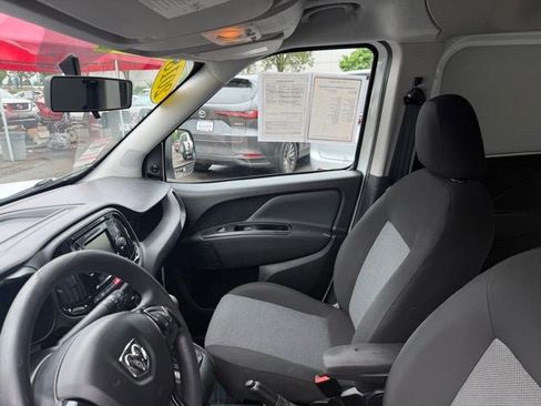 Used 2018 RAM ProMaster City Tradesman FWD image 10