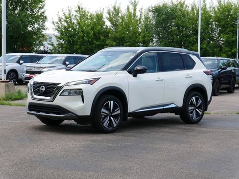 Used 2023 Nissan Rogue SL AWD/4WD image 2