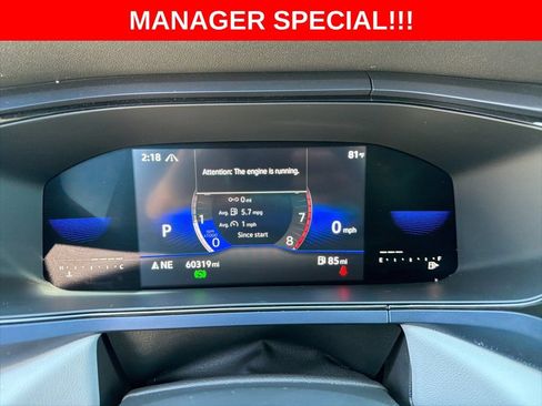 Used 2023 Volkswagen Taos SE w/ Panoramic Sunroof Package AWD/4WD image 21