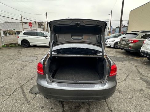 Used 2013 Volkswagen Passat 2.5 SE image 7