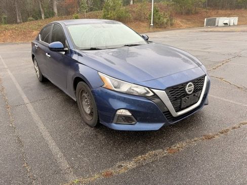 Used 2020 Nissan Altima 2.5 S image 2