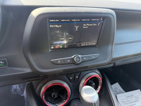 Used 2019 Chevrolet Camaro LT image 12