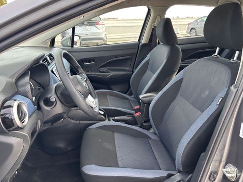 Used 2025 Nissan Versa SV FWD image 25