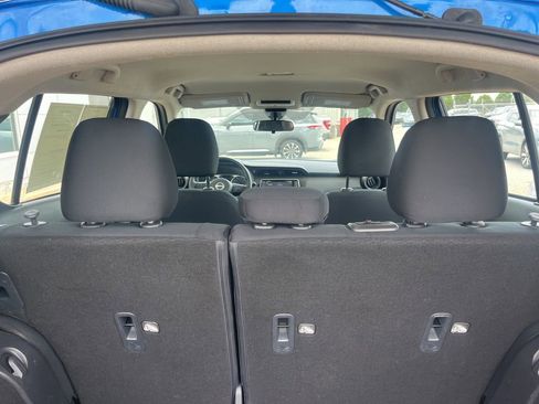 Used 2024 Nissan Kicks S FWD image 27