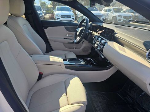 Used 2025 Mercedes-Benz CLA 250 4MATIC image 11
