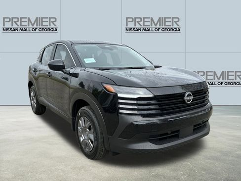 New 2026 Nissan Kicks S image 3